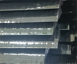 标题：单晶边皮料
浏览次数：17
发表时间：2025-05-28